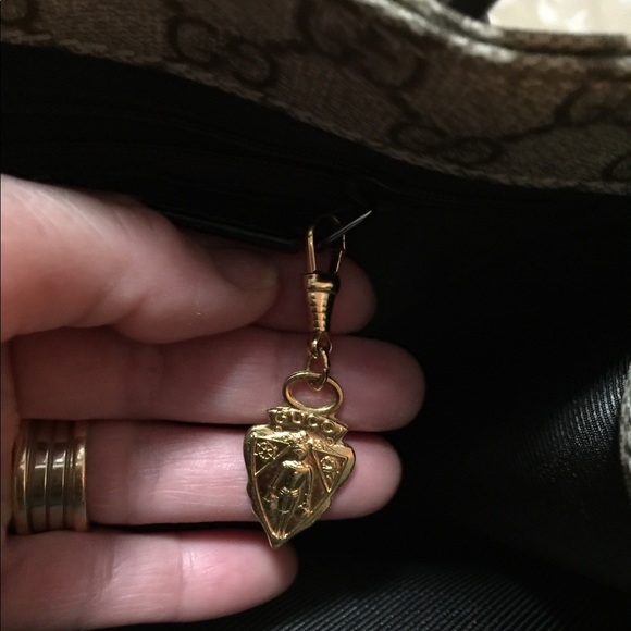 AUTHENTIC GUCCI PVC LEATHER HANDBAG - Picture 4 of 8